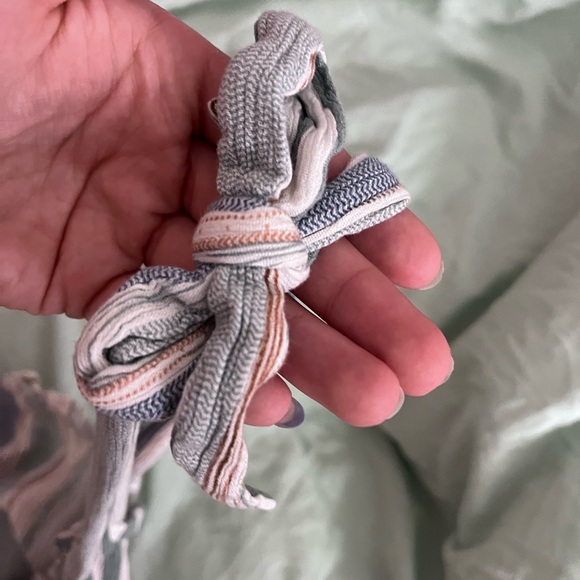 Hem and Thread, Large, Flowy shirt - Picture 4 of 5